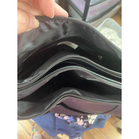 Leather Black Satchel/Crossbody with Adjustable Strap Front Pockets. - Picture 6 of 11